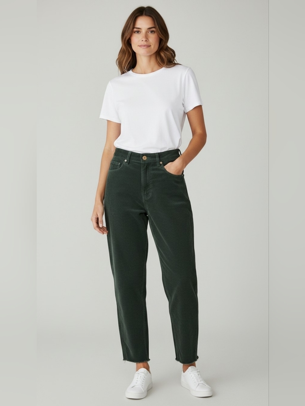 ASOS DESIGN Corduroy barrel leg trouser in Dark Green